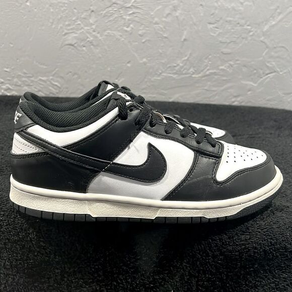 🔥🔥 Nike Dunk Low (Panda) Kids Black and White Sneakers - Big Kids Size 6.5 - E - Picture 5 of 12